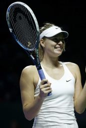 Maria Sharapova – 2014 WTA Finals in Singapore (vs Agnieszka Radwanska)