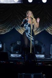 Mariah Carey Performs at Concert in China - October 2014