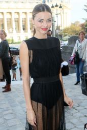 Miranda Kerr - Paris Fashion Week - Shiatzy Chen Show, Sept. 2014
