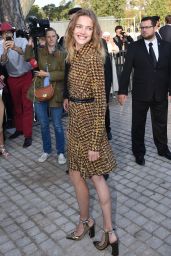 Natalia Vodianova - Paris Fashion Week - Louis Vuitton Fashion Show, Oct. 2014