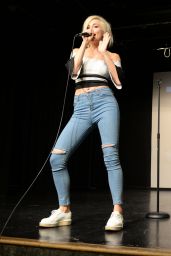 Pixie Lott Performs at Italia Conti Open Day in Chelmsford, Essex
