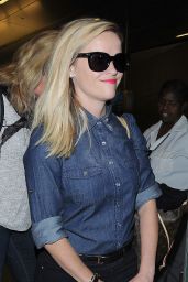Reese Witherspoon Arriving on a Flight at LAX Airport - October 2014