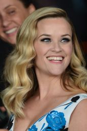Reese Witherspoon in Pretty Floral Dress Goes to Chateau Marmont - October 2014