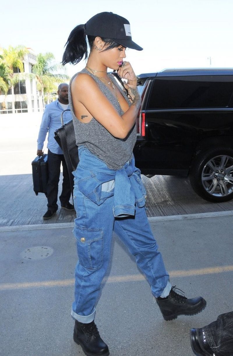 Rihanna Street Style 2014 - At LAX Airport • CelebMafia