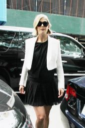 Rosamund Pike Arriving to Appear on 