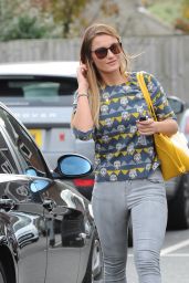 Sam Faiers in Tight Jeans arriving at 