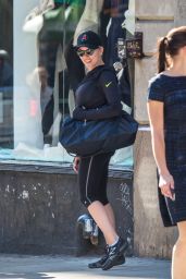 Scarlett Johansson Booty in Tights - Out in New York City - Oct. 2014