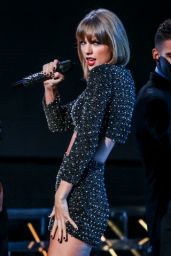 Taylor Swift Performing on X-Factor UK in London - October 2014