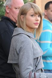 Taylor Swift Style - Leaving a Photo Studio in New York City - October 2014