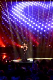 Ariana Grande Performs at 2014 American Music Awards in Los Angeles