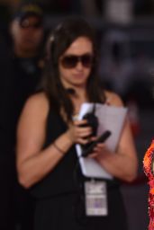 Elizabeth Banks – 2014 American Music Awards in Los Angeles