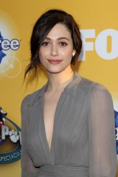 Emmy Rossum – FOX’s Cause For PawsAn All-Star Dog Spectacular in Santa Monica