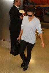 Eva Longoria Arrives at Los Angeles International Airport - November 2014