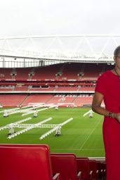 Eva Longoria Presents the Global Gift Our Heroes Award 2015 at Emirates Stadium in London