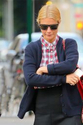 Gwyneth Paltrow Street Fashion - on the Streets of New York City - November 2014