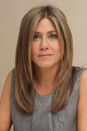 Jennifer Aniston - 
