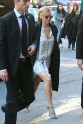 Jennifer Lawrence Style - Returns to Her Hotel in New York City - November 2014