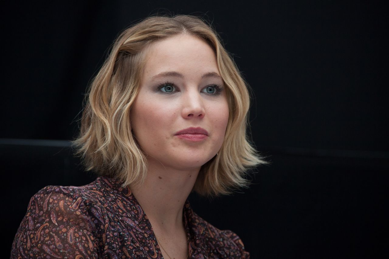 Jennifer Lawrence - 'The Hunger Games: Mockingjay Part 1' Press ...