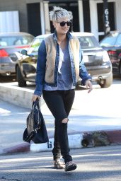 Kaley Cuoco Casual Style - Out in Los Angeles, November 2014