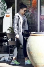 Kate Beckinsale Street Style - at Starbucks in Beverly Hills - November 2014