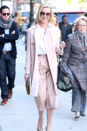 Katherine Heigl Style - Out in New York City - November 2014