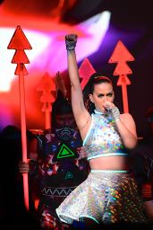 Katy Perry - The Prismatic World Tour at the Rod Laver Arena in ...