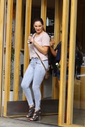 Kelly Brook Booty in Jeans - Shopping in Beverly Hills, November 2014