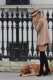 Kimberley Garner Style - Walking Her Dog in London - November 2014