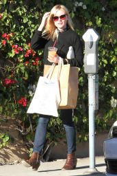 Kirsten Dunst Street Style - Shopping on Melrose in West Hollywood, November 2014