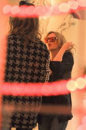 Kylie Minogue - Trying on Some Sun Glasses With Stella McCartney at Her Store