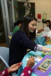 Miranda Cosgrove Visits Children at LAC + USC Medical Center in Los Angeles