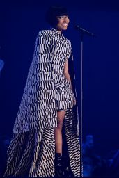 Nicki Minaj Performs at MTV EMA’s 2014 at The Hydro in Glasgow