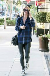 Nicky Hilton Style - Stops to Grab Some Sushi for Lunch in Beverly Hills - November 2014