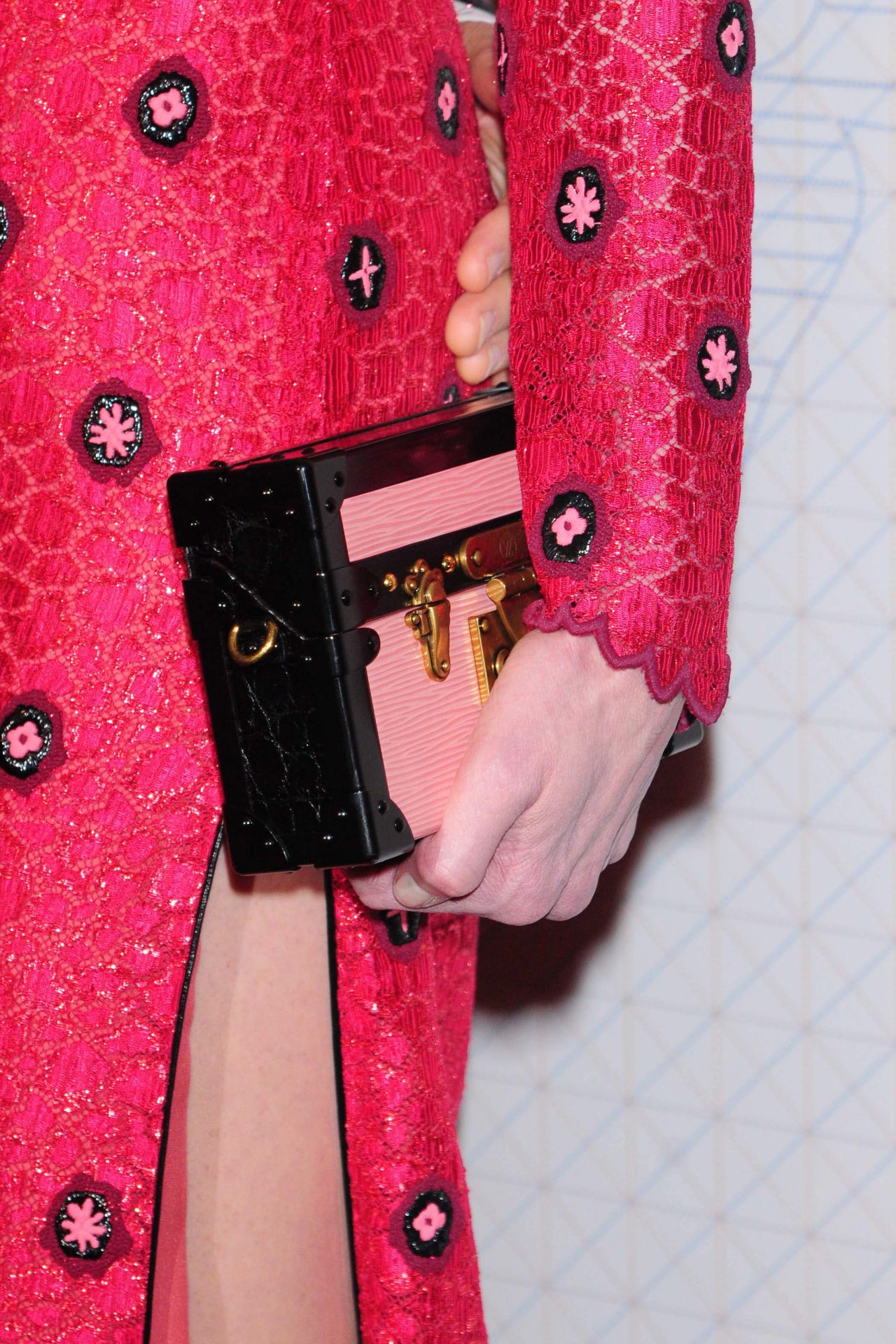 Vuitton - nicole kidman louis vuitton wardrobe malfunction - Shoulder -  Trocadero - Monogram - Bag - 27 - Louis - M51274 – Сумка louis vuitton  pochette metis brown pink
