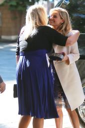 Reese Witherspoon Style - Greets Friends While Arriving at the Beverly Hilton Hotel - November 2014