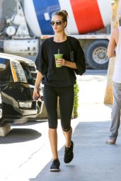 Rosie Huntington-Whiteley Booty in Tights at a Gym in Beverly Hills - November 2014