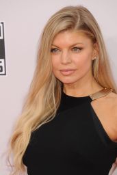 Stacy Fergie Ferguson on Red Carpet – 2014 American Music Awards in Los Angeles
