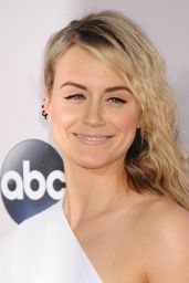 Taylor Schilling - 2014 American Music Awards in Los Angeles