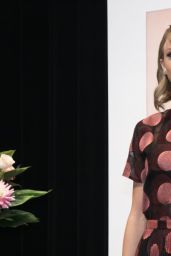 Taylor Swift - 1989 Album Tokyo Press Conference in Japan