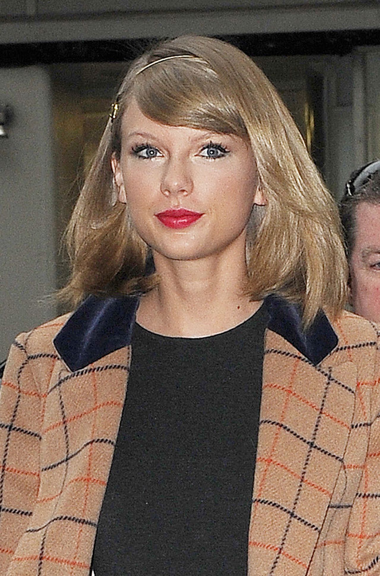 Taylor Swift Street Fashion - Out in New York City - November 2014 ...