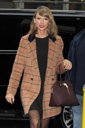 Taylor Swift Street Fashion - Out in New York City - November 2014