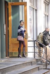 Taylor Swift Street Style - Leaving Her Apartment in New York City - November 2014