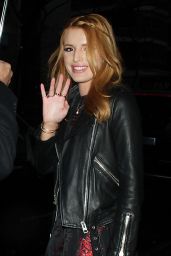 Bella Thorne Night Out Style - Arriving at The View in New York City - December 2014