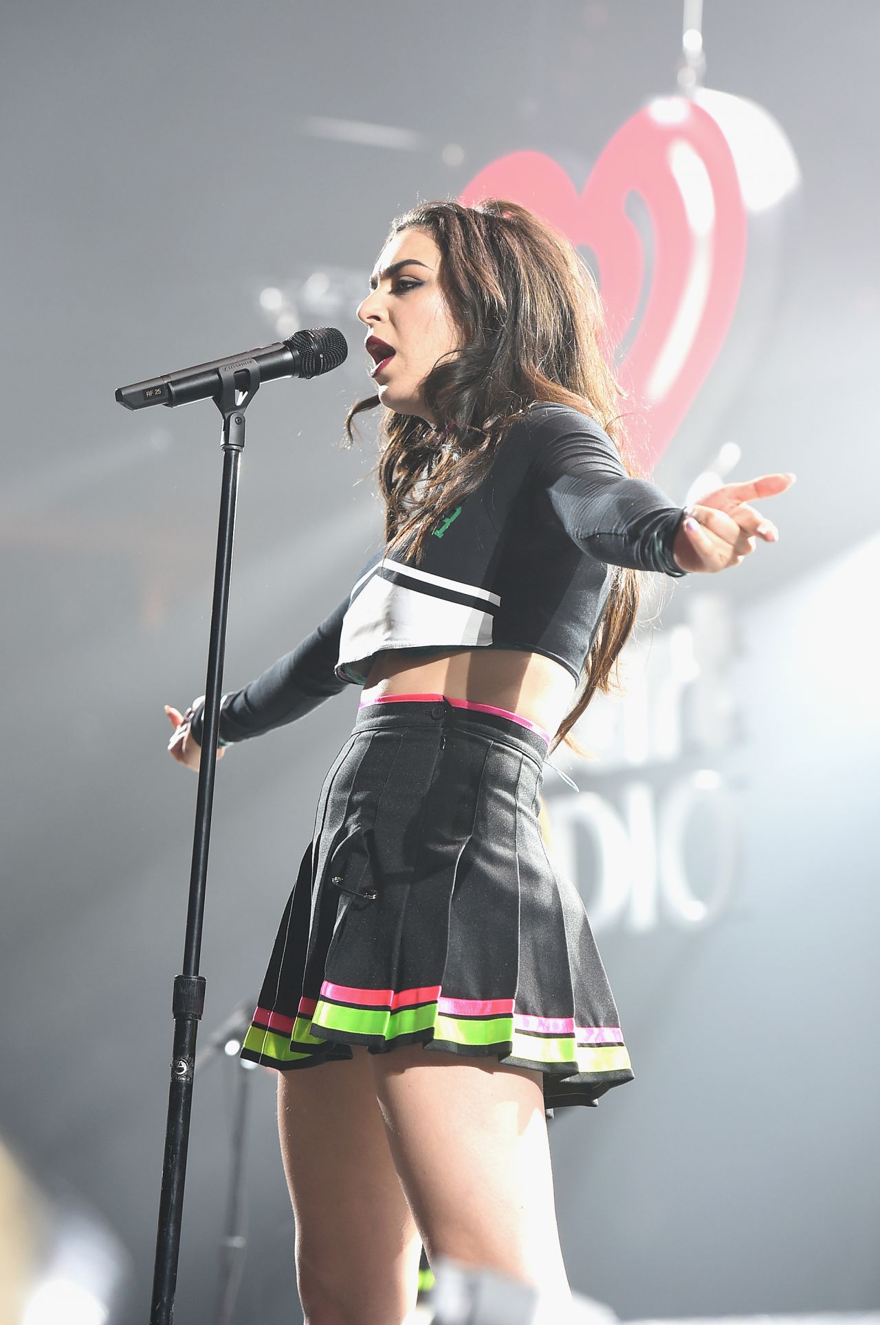 Charlie xcx hot