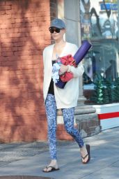 Charlize Theron - Leaves a Yoga Class After a Workout - December 2014