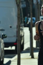 Claire Danes in Leggings - Jogging Around Sunset Boulevard - December 2014