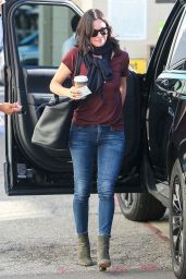 Courteney Cox in Jeans - Out in Beverly Hills - December 2014