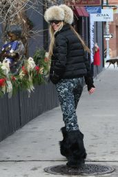 Elle Macpherson Winter Style - Out in Aspen - December 2014