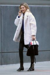 Gigi Hadid Street Style - Arrives at Tribeca Photo Studio, December 2014