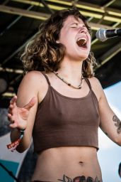 Hayley Jane - Performs at Disc Jam Music Festival 2014